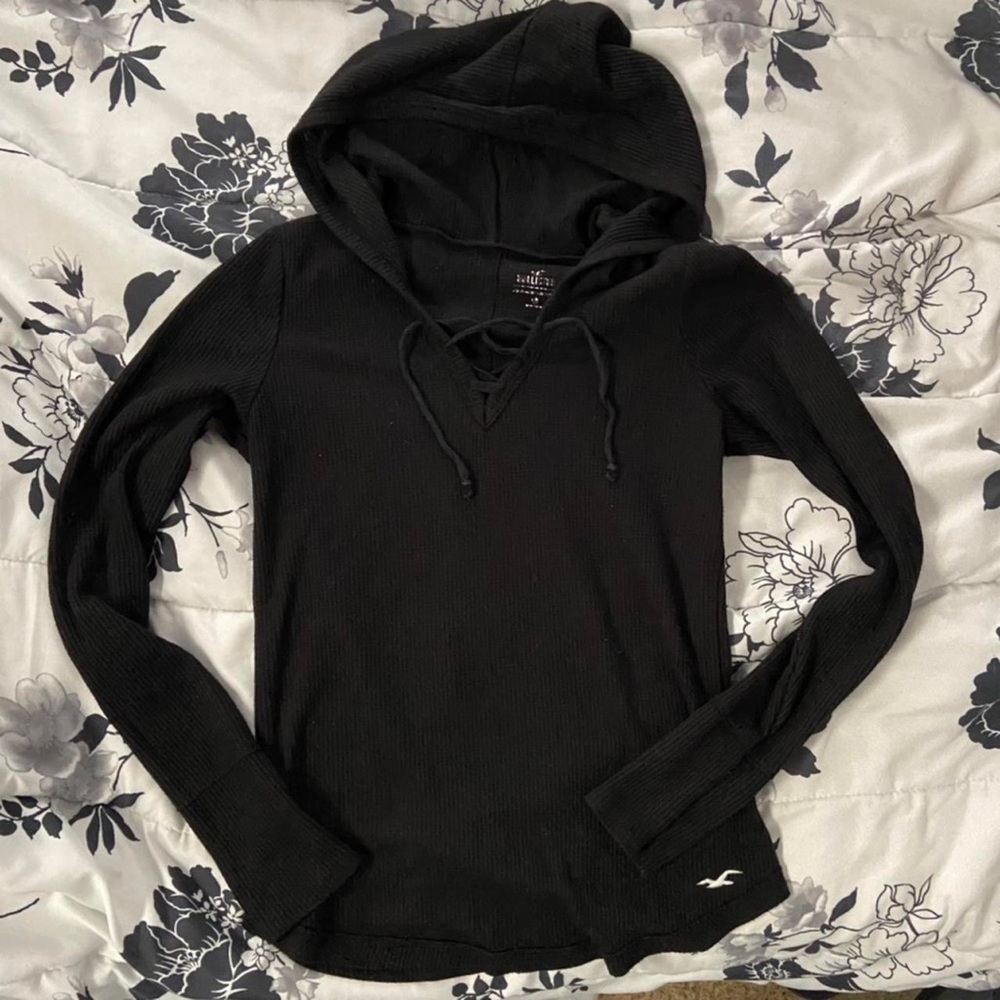Black Long Sleeved Hollister Top Size S